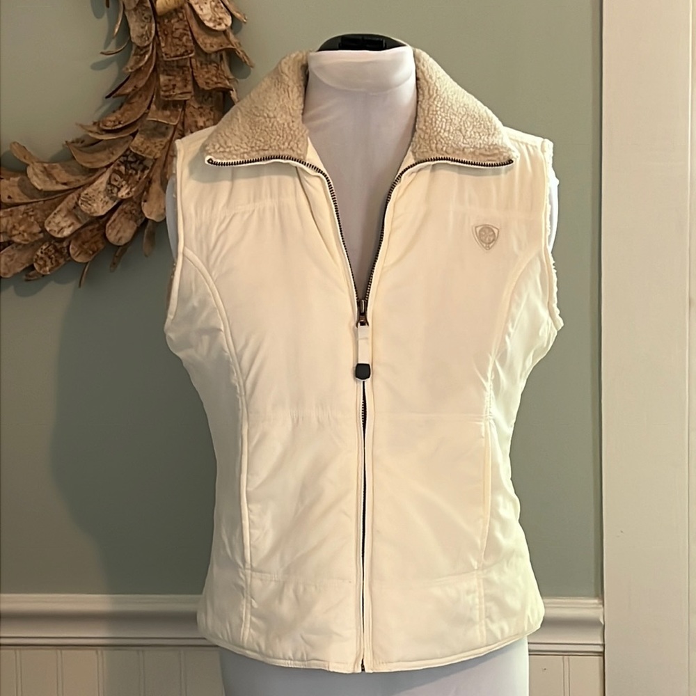 American Eagle Outfitters | Sherpa Lined Puffer Vest